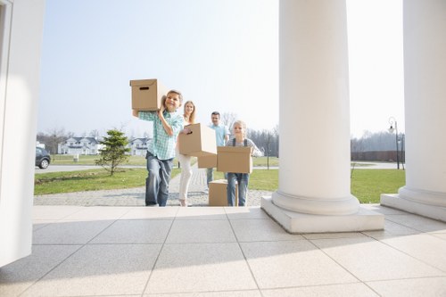 Moving truck service for homes and businesses in Silvertown