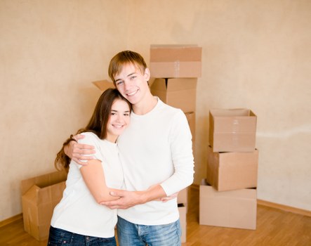 Truck hire for furniture and boxes in East London