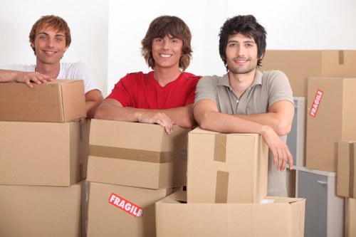 Silvertown moving service for residential and commercial jobs